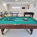Gorana With Large Private Pool
