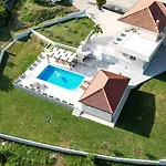 Gorana With Large Private Pool