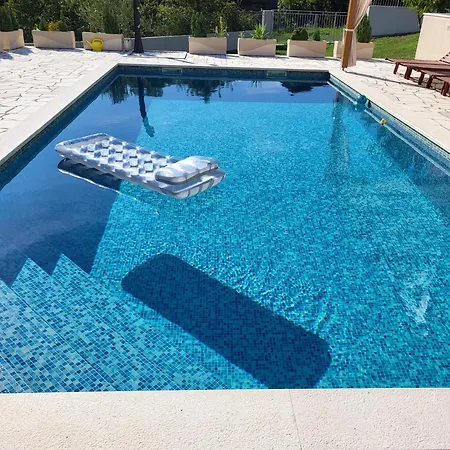 Villa Gorana With Large Private Pool