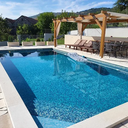 빌라 Gorana With Large Private Pool Sutina