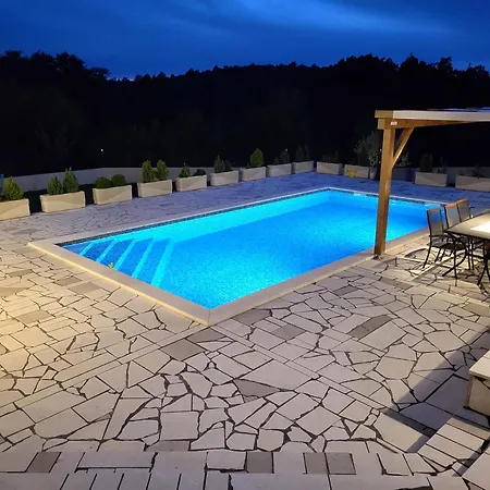 Gorana With Large Private Pool וילה Sutina